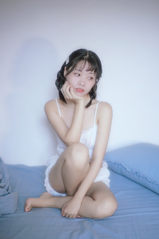 靖王世子小妾