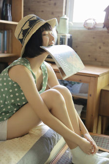 做丰满漂亮的女学生